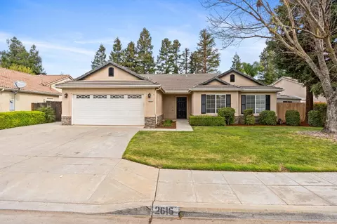 2616 E Yeargin Dr, Fresno, CA 93720