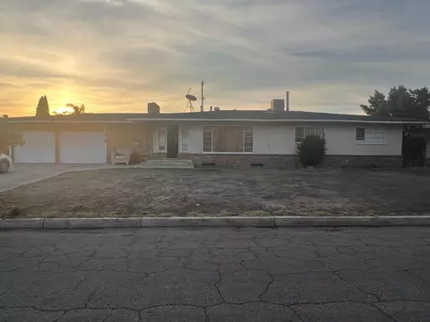 2105 N Archie Ave, Fresno, CA 93703