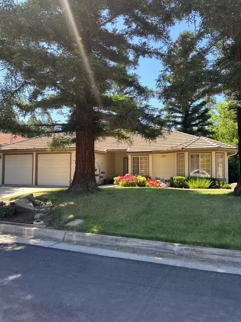 1279 E Quincy Ave, Fresno, CA 93720