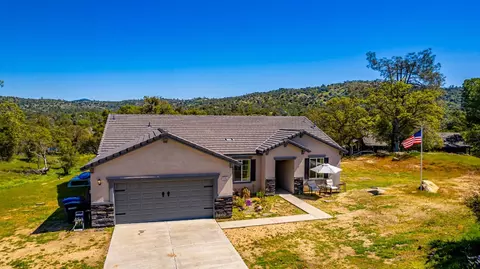 42463 Stetson Ct, Coarsegold, CA 93614