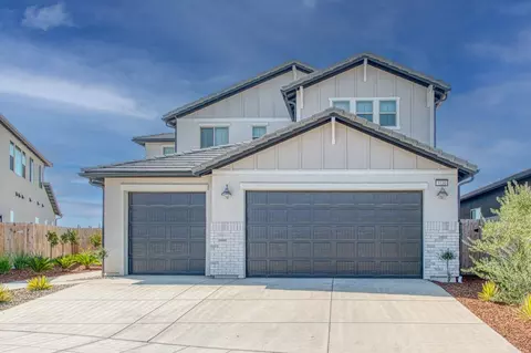 3150 Loyola Ave, Clovis, CA 93619