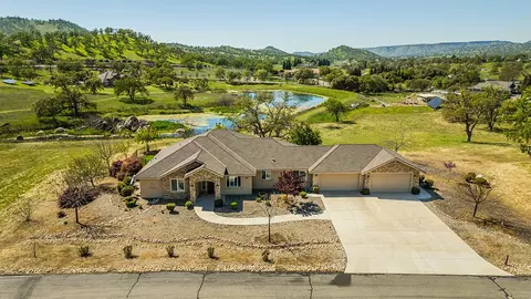 14617 Canvas Back Ln, Prather, CA 93651