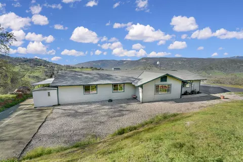 30430 Seminole Rd, Tollhouse, CA 93667