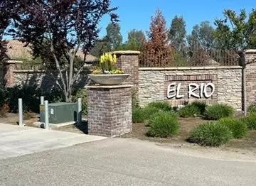 13048 Karolina Dr, Visalia, CA 93292
