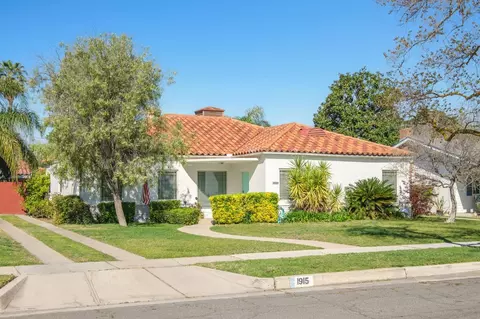 1915 N Thorne Ave, Fresno, CA 93704