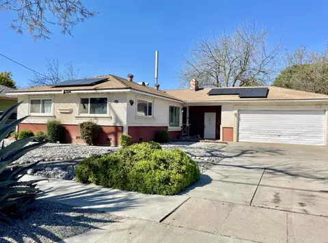 3447 E Simpson Ave, Fresno, CA 93703