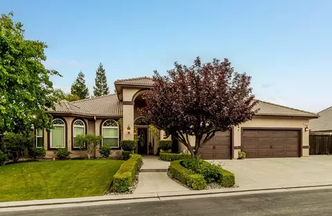 501 Rio View Cir, Fresno, CA 93711