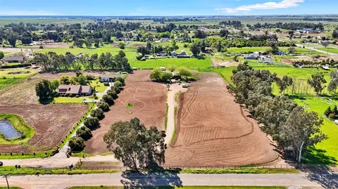 10785 N Burgan Ave, Clovis, CA 93619