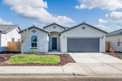 1151 Ambrosia Ln, Madera, CA 93638
