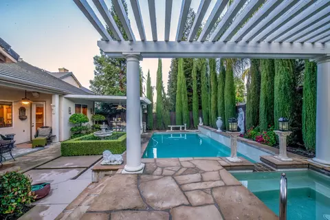 11054 Sawtooth Peak Way, Clovis, CA 93619