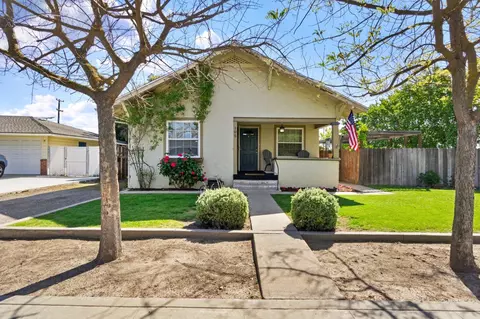 105 N Grove St, Fowler, CA 93625