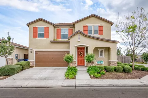 3856 Bellaire Ave, Clovis, CA 93619