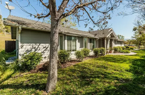 25465 Auberry Rd, Clovis, CA 93619 photo 1