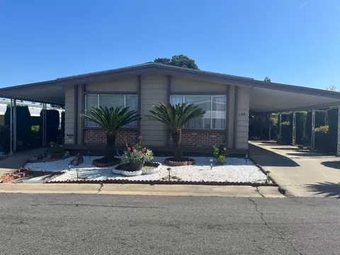 1300 W Olson Ave #144, Reedley, CA 93654