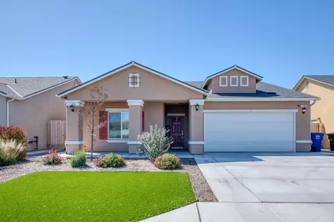 1136 Kern St, Avenal, CA 93204