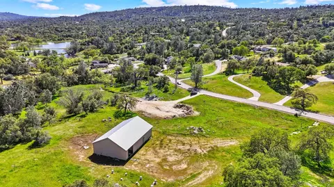 62 Ranger Circle Dr, Coarsegold, CA 93614