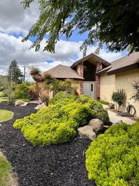 18610 Midland Way, Madera, CA 93638