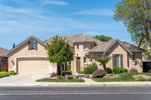 159 W Decatur Ave, Clovis, CA 93611