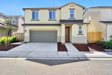 839 El Dorado Ave, Clovis, CA 93619