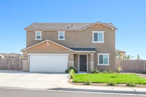 1882 Florence Ave, Dinuba, CA 93618