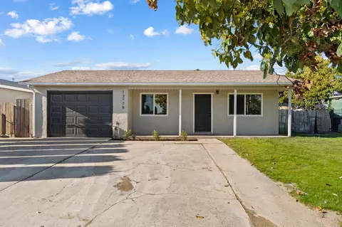 13178 E Cypress Ave, Parlier, CA 93648