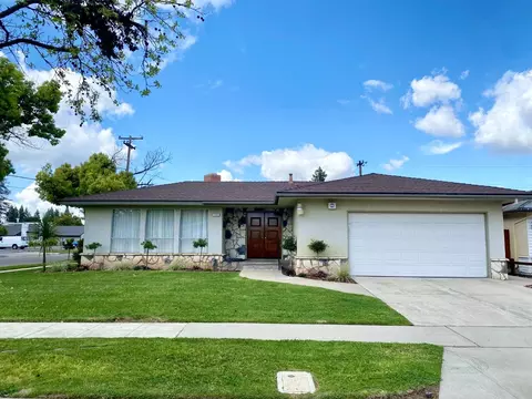 1122 E San Ramon, Fresno, CA 93710