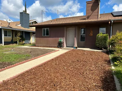 1681 E Millard Way, Dinuba, CA 93618