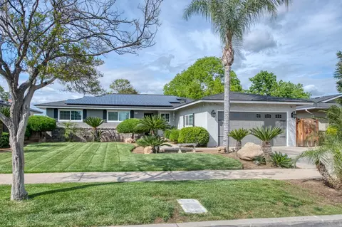 2662 E Los Altos, Fresno, CA 93710
