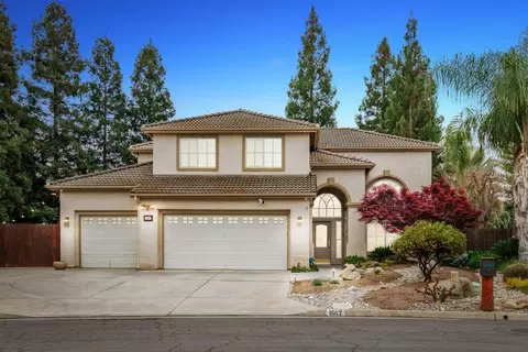 1567 E Granada Ave, Fresno, CA 93720