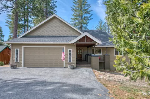 39921 Wild Rose Ln, Shaver Lake, CA 93664