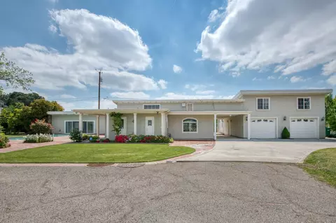 5434 E Pitt Ave, Fresno, CA 93727