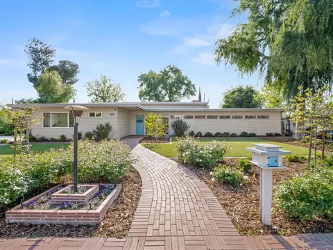 1770 Mulberry Dr, Hanford, CA 93230