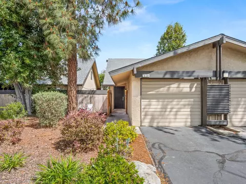 78 W Sierra Ave #104, Fresno, CA 93704