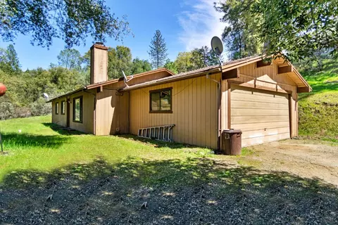 50869 Westview Ct, Oakhurst, CA 93644