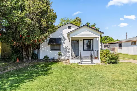 912 Austin St, Madera, CA 93638