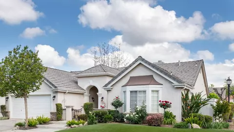2121 W Rue St Michel, Fresno, CA 93711