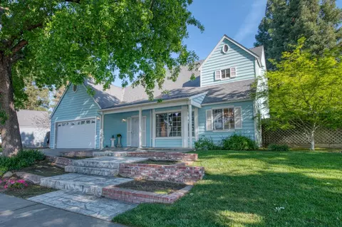 551 W El Paso Ave, Clovis, CA 93611