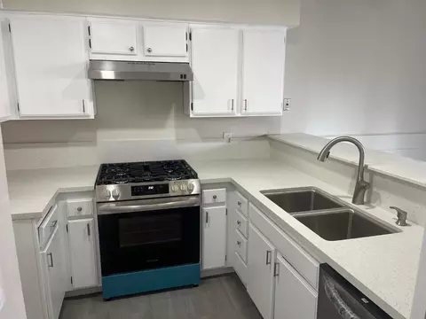 4860 E Lane Ave #204, Fresno, CA 93727