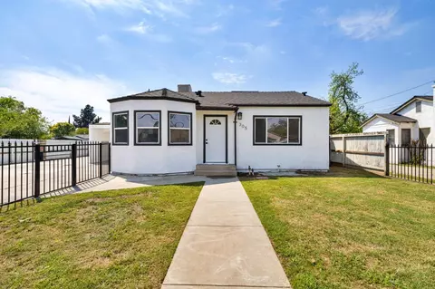 305 N Maple Ave, Fresno, CA 93702