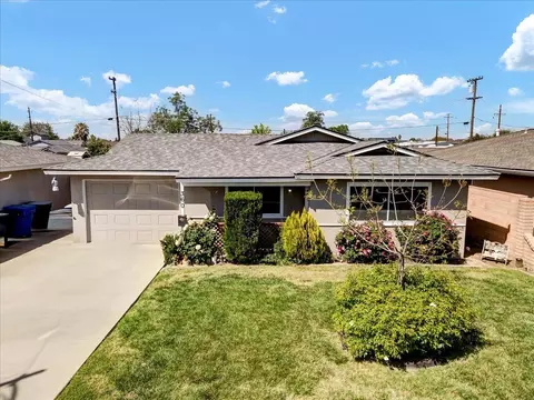360 E D St, Lemoore, CA 93245