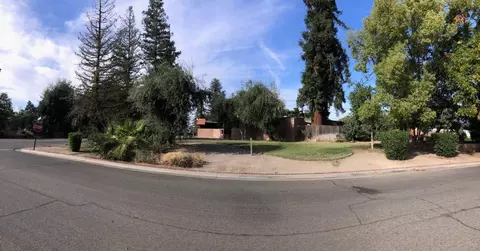 6012 E Heaton Ave, Fresno, CA 93727