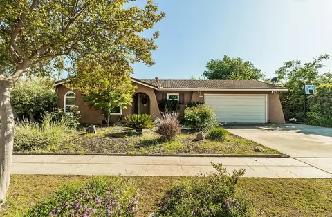 4493 W Malibu Ave, Fresno, CA 93722