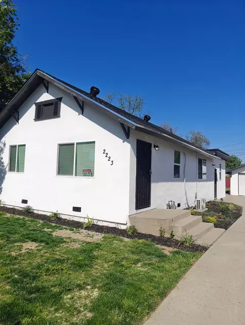 2223 S Ivy Ave, Fresno, CA 93706