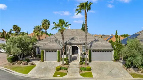 10787 N Eagle Crest Ln, Fresno, CA 93730