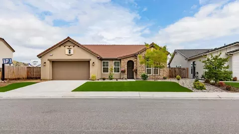 20086 Genteel Dr, Friant, CA 93626