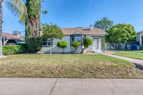 4327 E Mckenzie Ave, Fresno, CA 93702