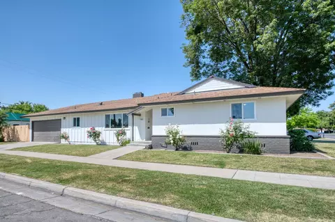 3795 N Angus St, Fresno, CA 93726