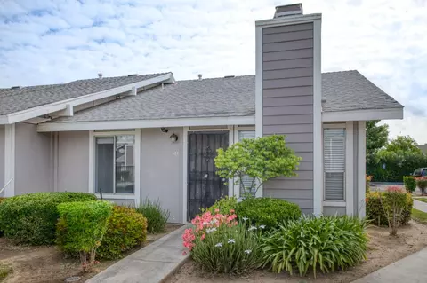 1027 W Dakota Ave #121, Fresno, CA 93705