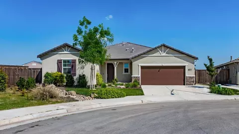 6977 E Cetti Ave E, Fresno, CA 93727
