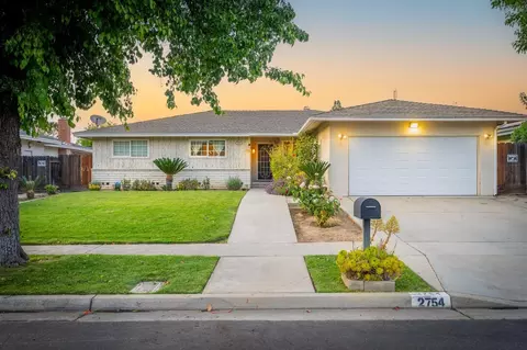 2754 E Palo Alto Ave, Fresno, CA 93710